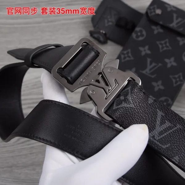 Louis Vuitton belt