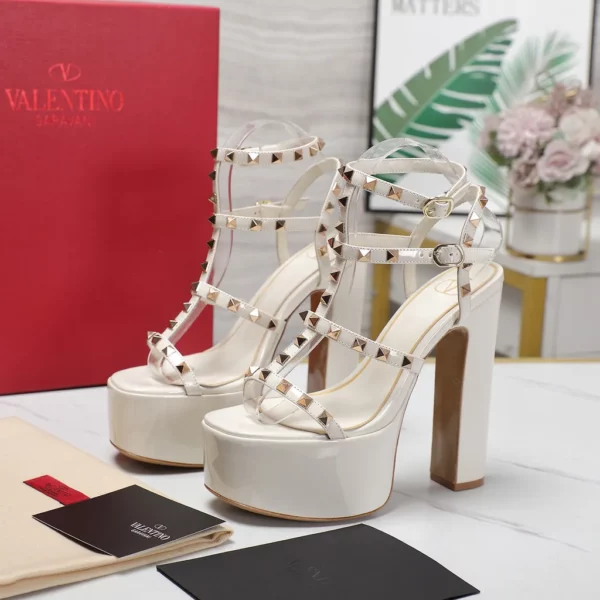 Valentino shoes - Reps shoes