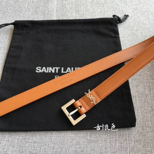 Saint Laurent belt