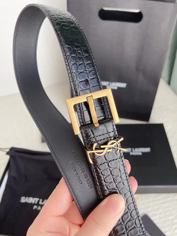 Saint Laurent belt