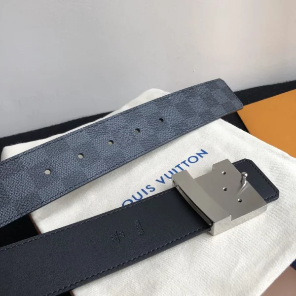 Louis Vuitton belt