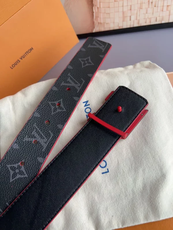 Louis Vuitton belt