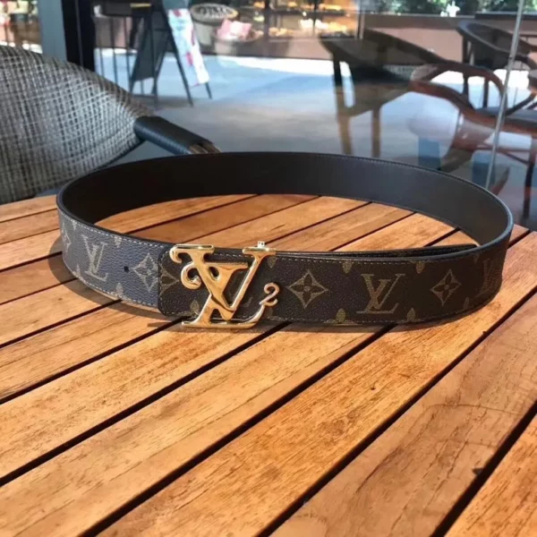 Louis Vuitton belt