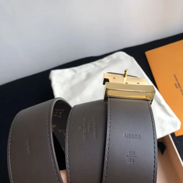 Louis Vuitton belt