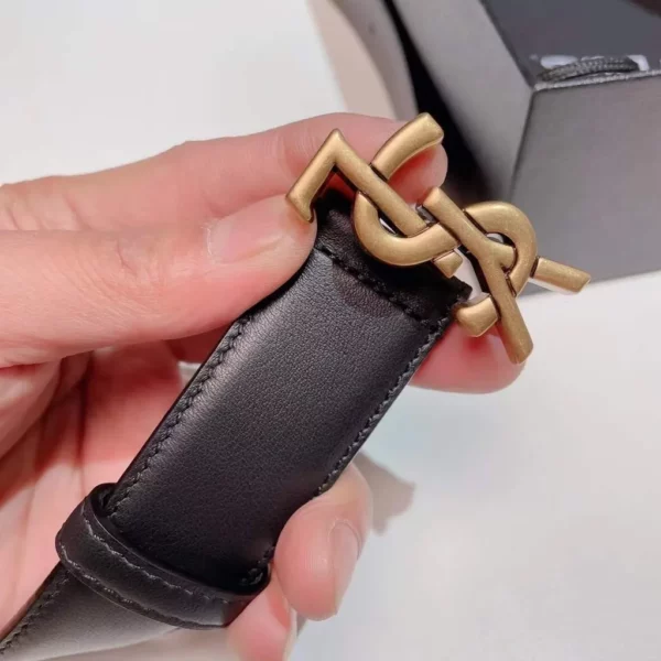 Saint Laurent belt