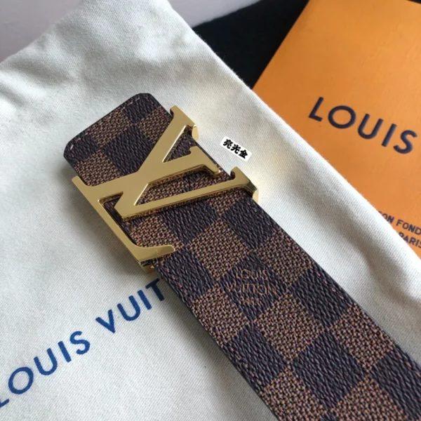 Louis Vuitton belt