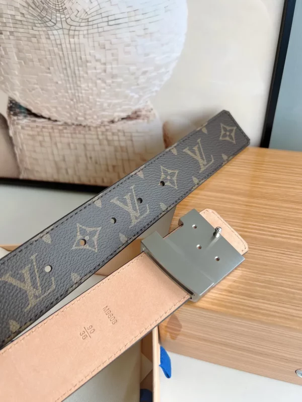 Louis Vuitton belt