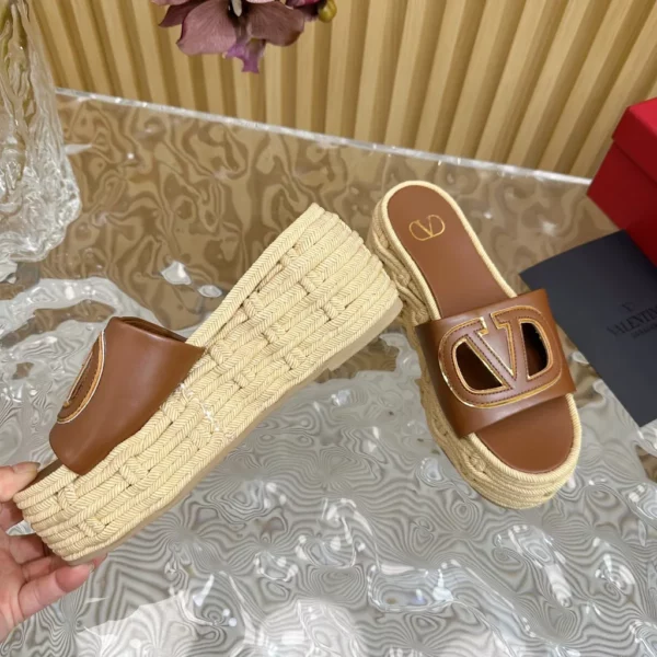 Valentino shoes - Reps shoes