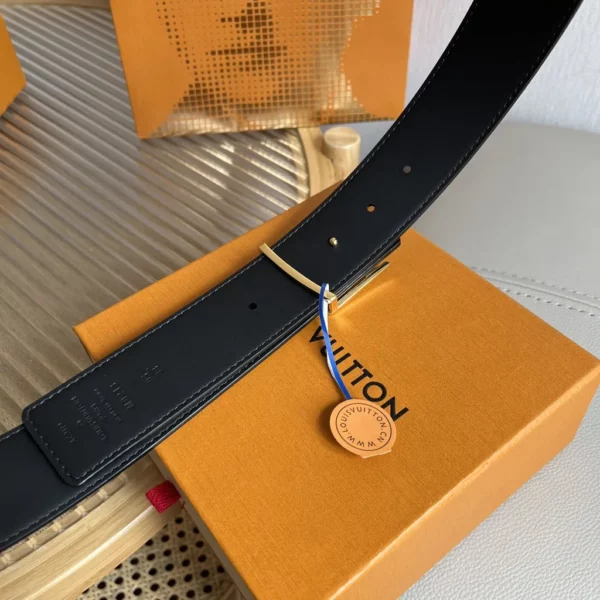 Louis Vuitton belt