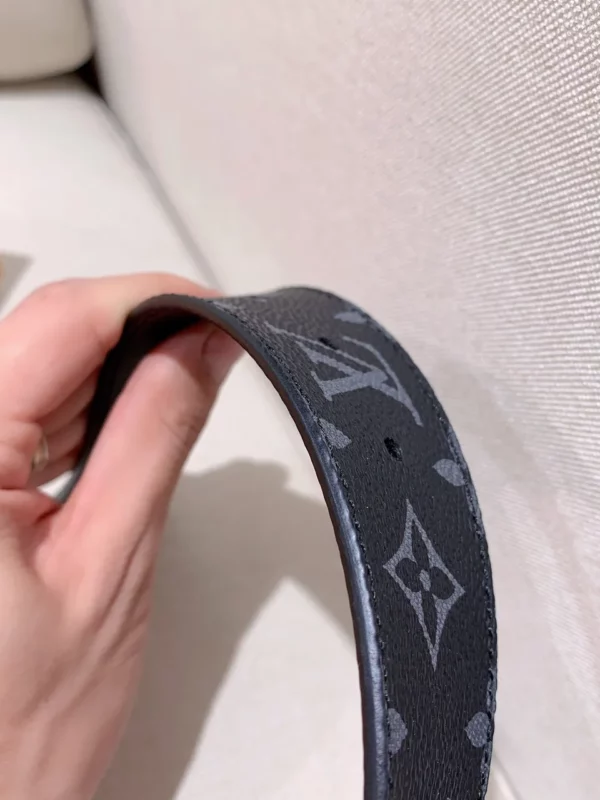 Louis Vuitton belt