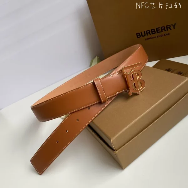 Burberry belt