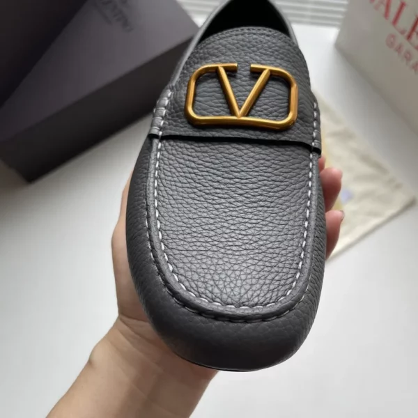 Valentino shoes - Replica shoes