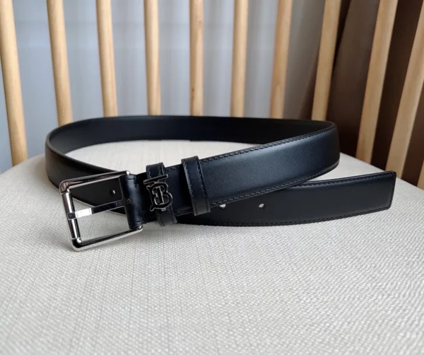 Burberry belt