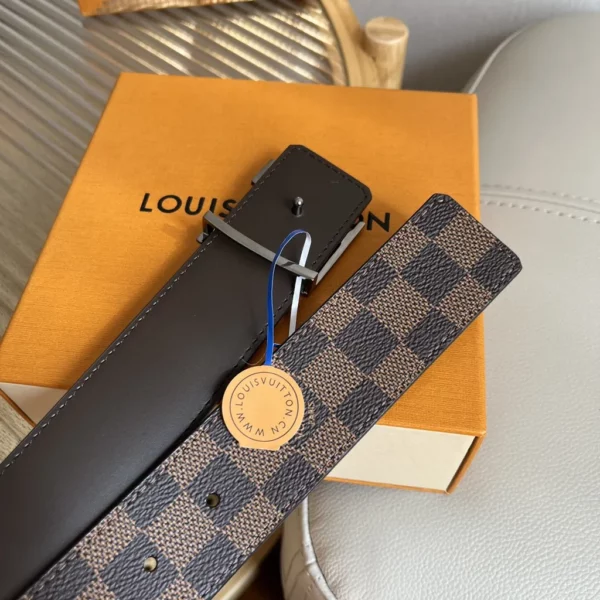 Louis Vuitton belt