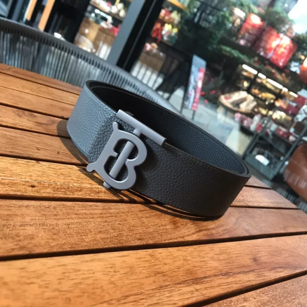 Burberry belt