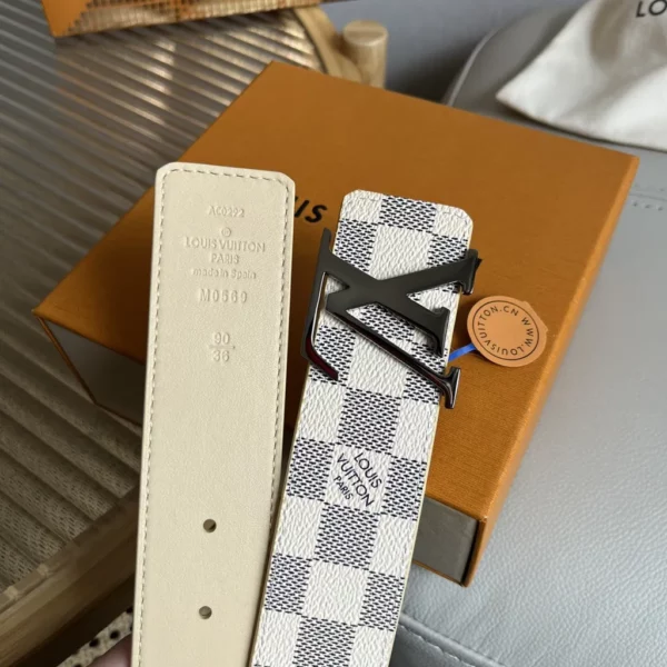 Louis Vuitton belt