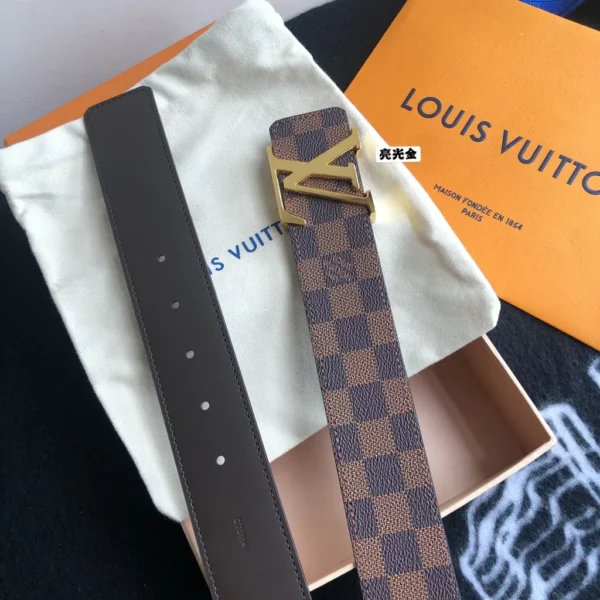 Louis Vuitton belt