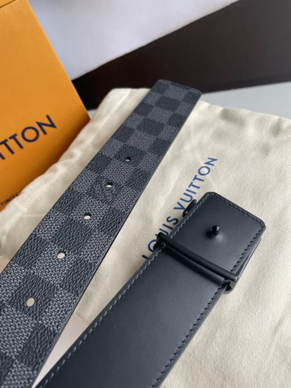 Louis Vuitton belt