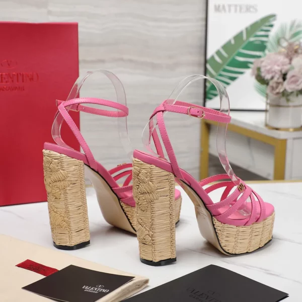 Valentino shoes - Reps shoes