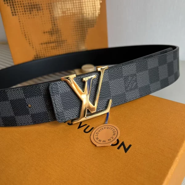 Louis Vuitton belt