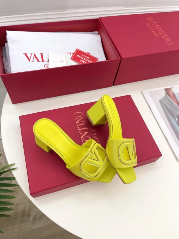 Valentino shoes - Reps shoes