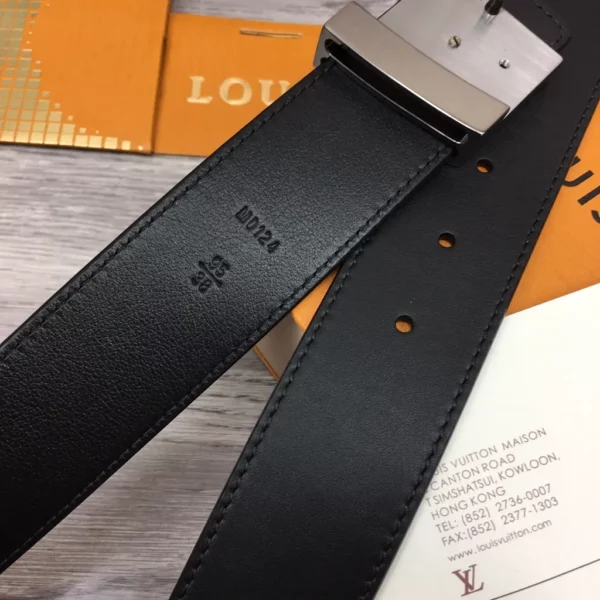 Louis Vuitton belt