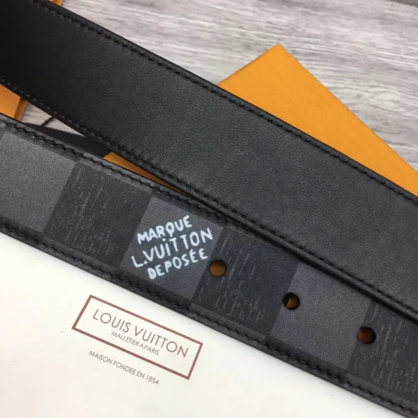 Louis Vuitton belt