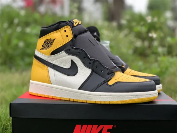 Air Jordan 1 Yellow Toe - 2019-04-21 - Replica shoes