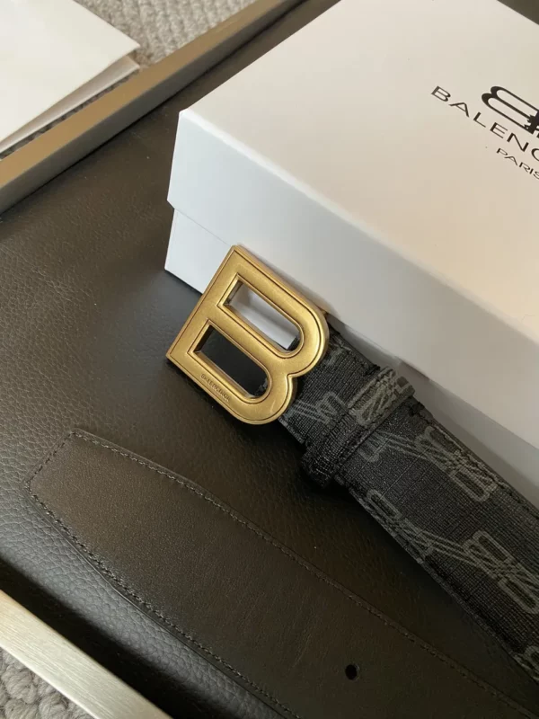 Balenciaga belt