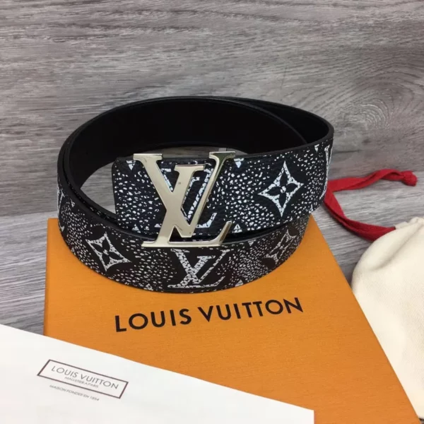 Louis Vuitton belt