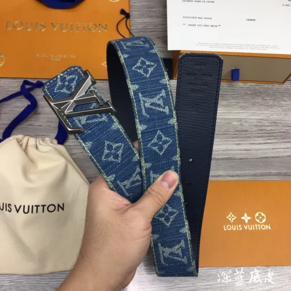 Louis Vuitton belt