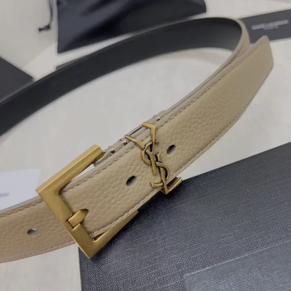 Saint Laurent belt