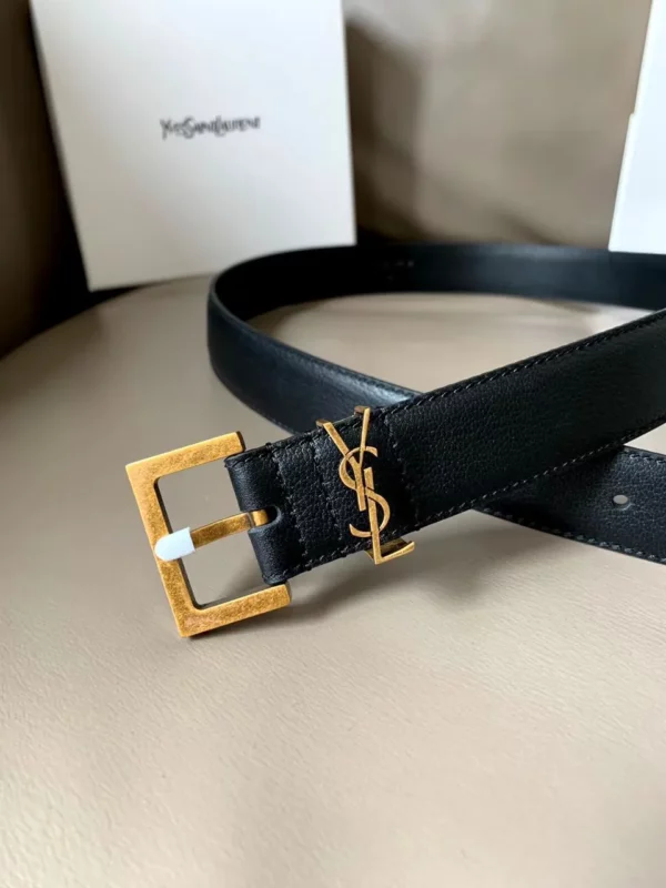 Saint Laurent belt