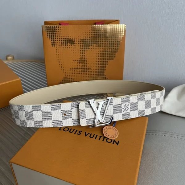 Louis Vuitton belt