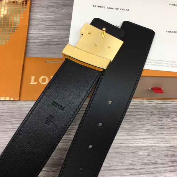 Louis Vuitton belt