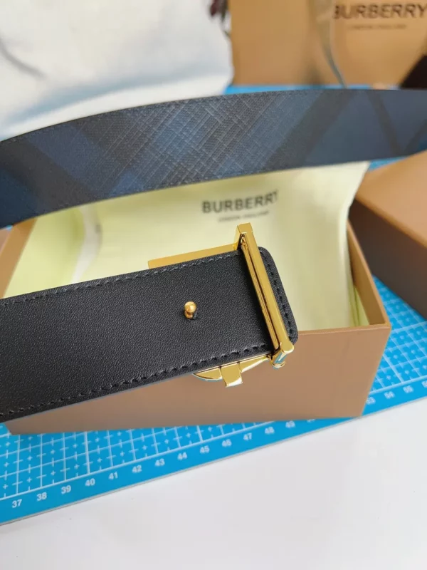 Burberry belt