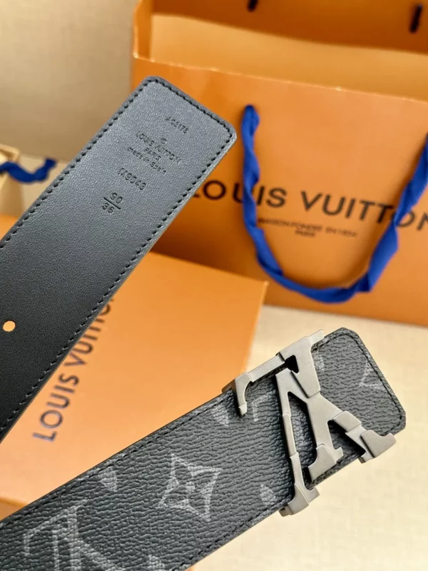 Louis Vuitton belt