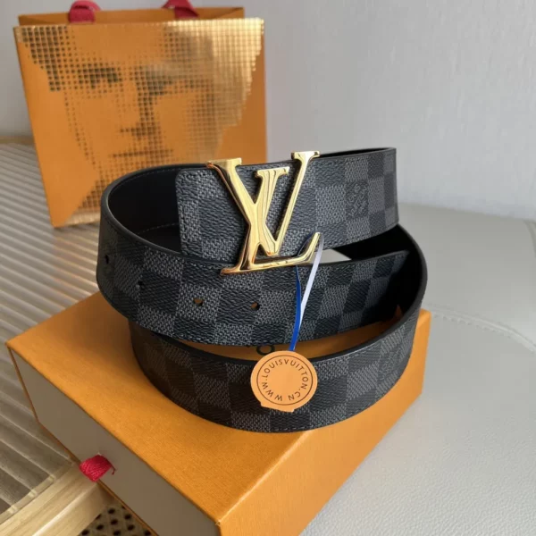 Louis Vuitton belt