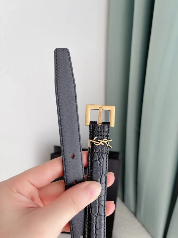 Saint Laurent belt