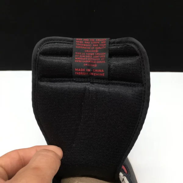 Air Jordan 1 Retro High OG Bred Toe - 2018-05-07 - Replica shoes