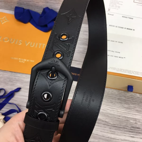 Louis Vuitton belt