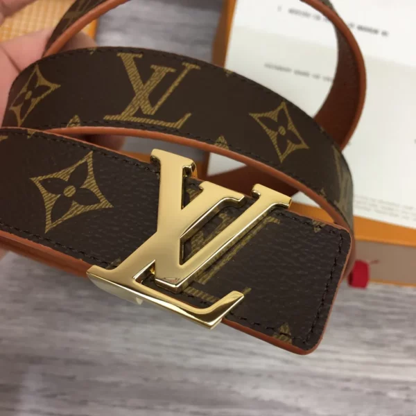 Louis Vuitton belt