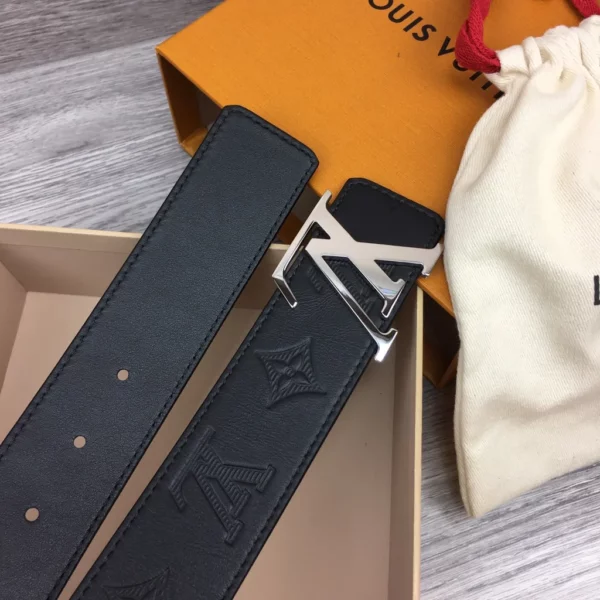 Louis Vuitton belt