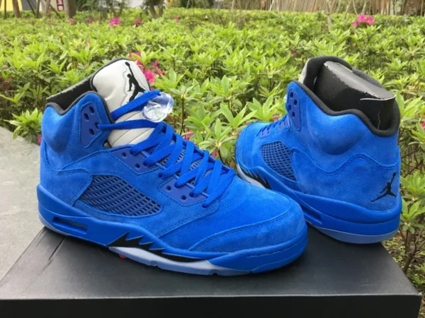 Air Jordan 5 Retro Raging Bull (2017) BlueSuede - 2017-04-09 - Replica shoes