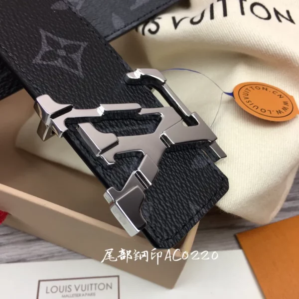 Louis Vuitton belt