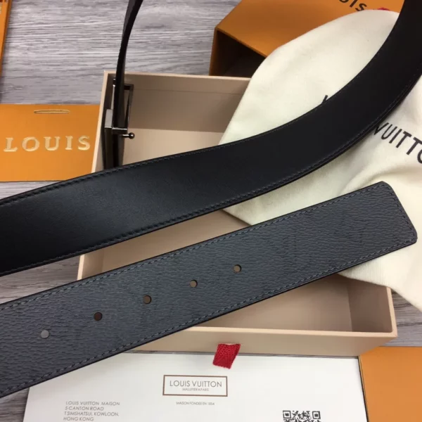 Louis Vuitton belt