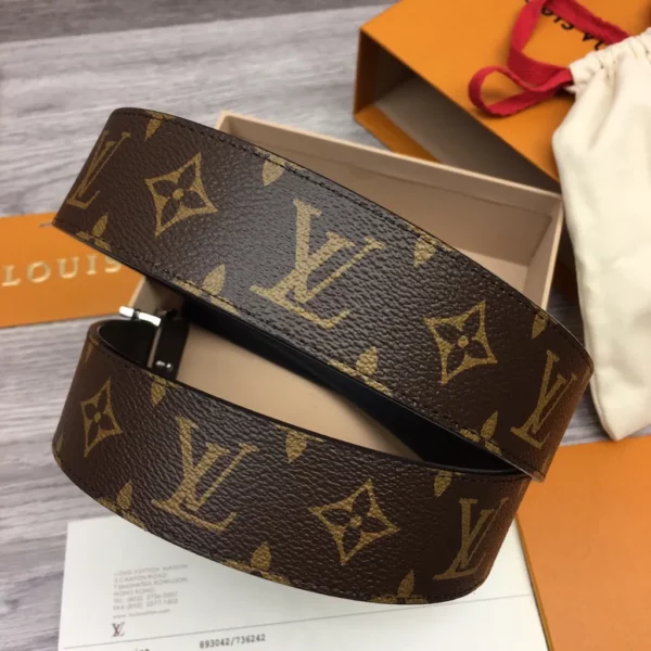 Louis Vuitton belt