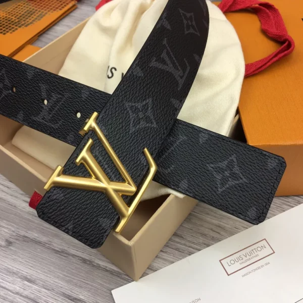 Louis Vuitton belt