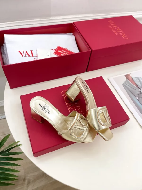 Valentino shoes - Reps shoes