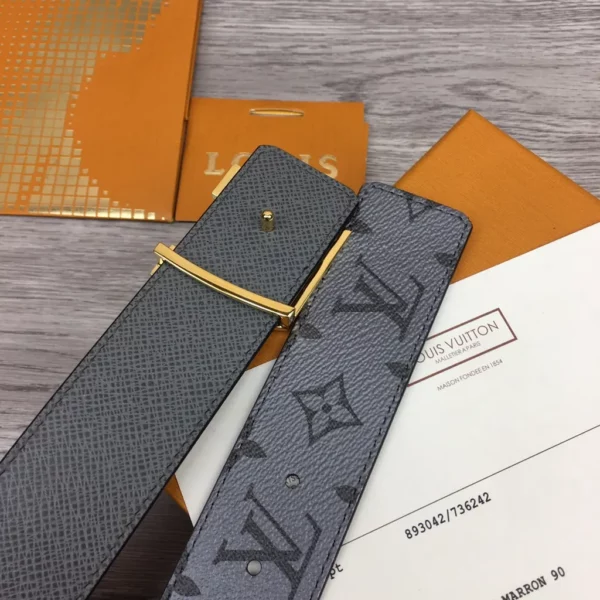 Louis Vuitton belt